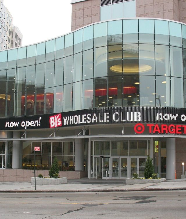 BJ&rsquo;s Wholesale Club at Sky View Center, Queens